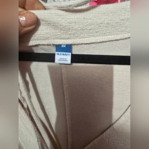 Old Navy 3x Textured-Knit Utility Short-Sleeve Romper - Picture 3 of 4